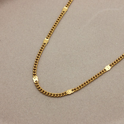 Gold plated ketting Charlie met dichte schakels gedetailleerd