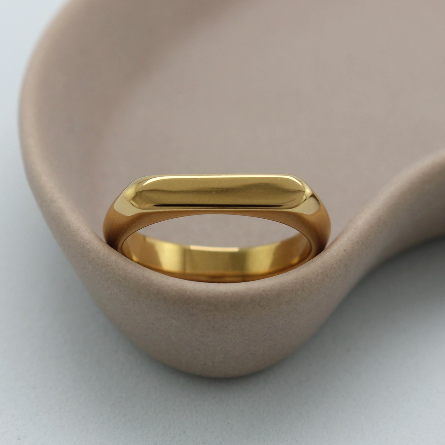 Ring Lou