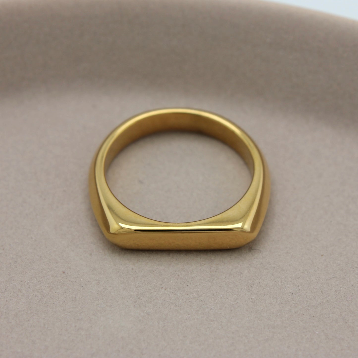 Ring Lou