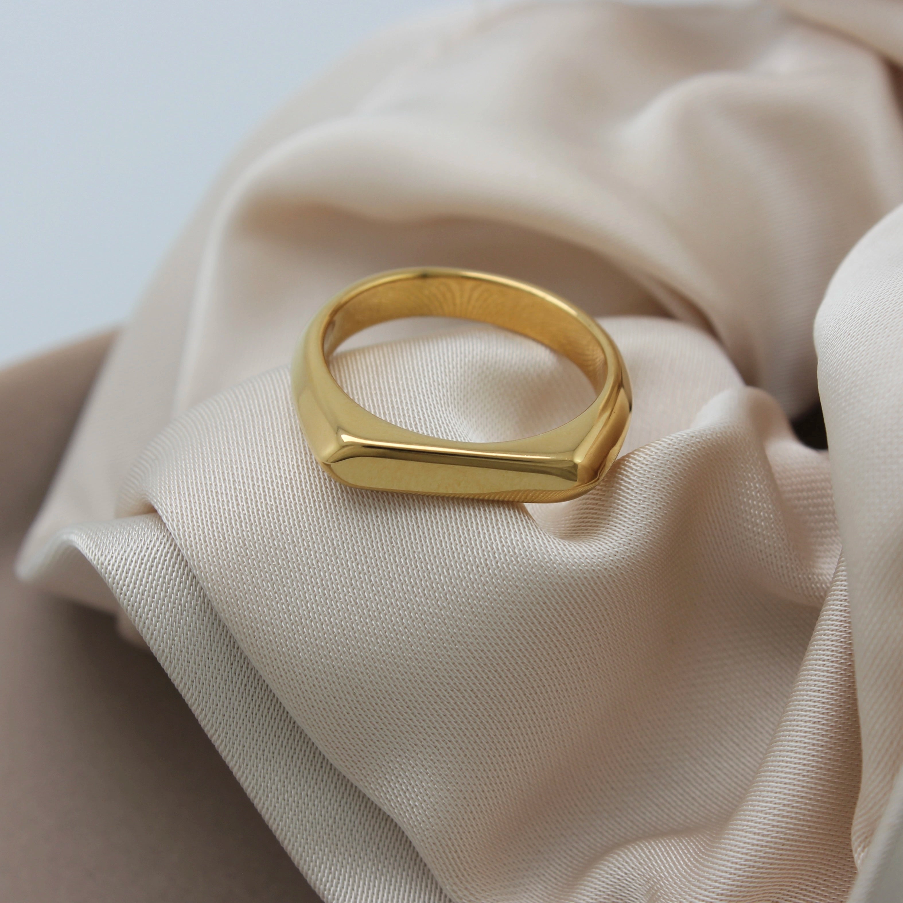 Ring Lou